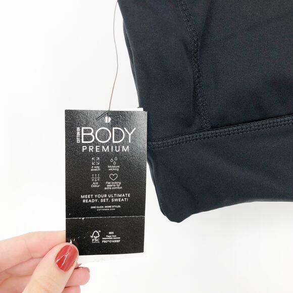 COTTON ON BODY Women's Sport Bra Black Size XS Ultimate Zip Front Crop NWT - Picture 13 of 14